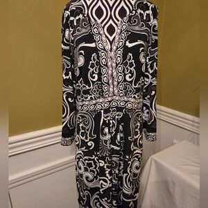 New York & Comppany Black and White Paisley Patterned Dress Medium